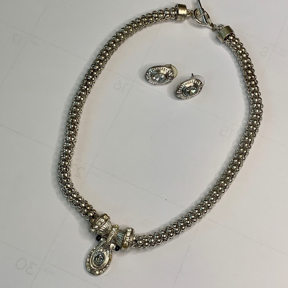 Antique silver-Tone Mesh Chain Metal Choker Necklace With Matching Earrings